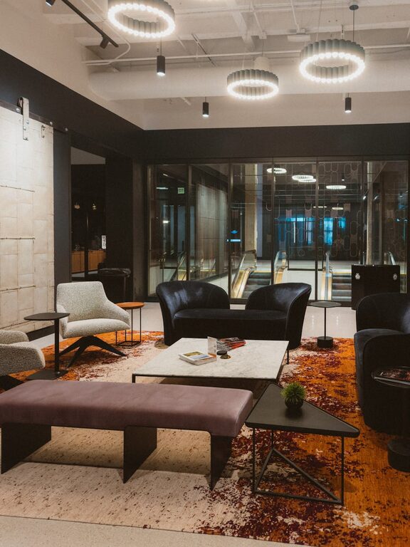 Tips for Choosing a Comfortable Desk Chair for Your Workspace